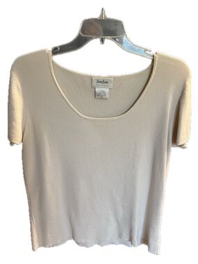 Neiman Marcus Cream Short Sleeve Scoop Neck Tee